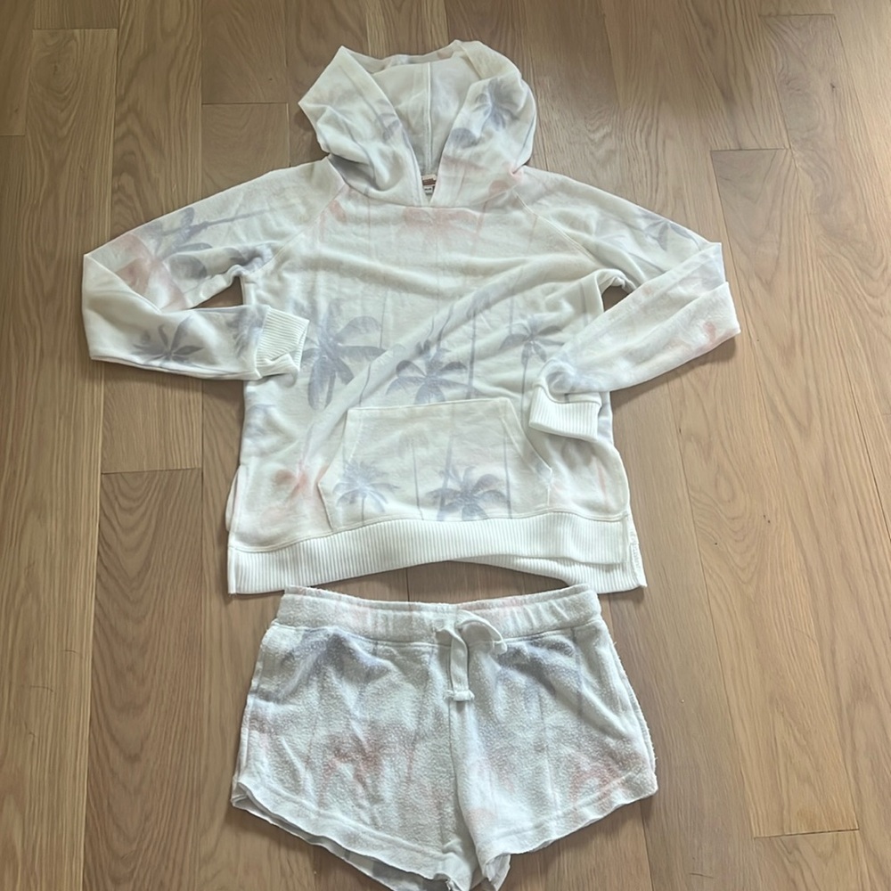 Vintage Havana Palm Tree hoodie and shorts